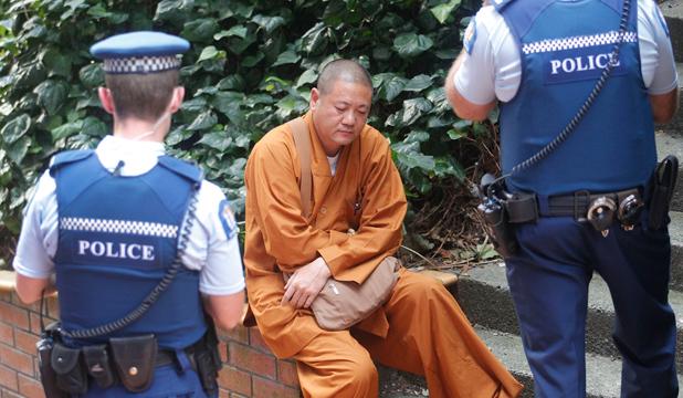 中国假和尚遍布全世界 外媒称背后有庞大组织