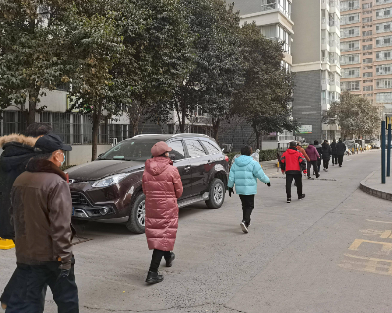 曾经，社区是邻里间交流的热土